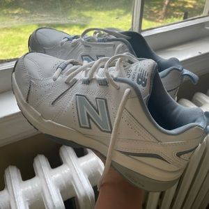 New Balance Women’s 608v5 White/Blue size 7